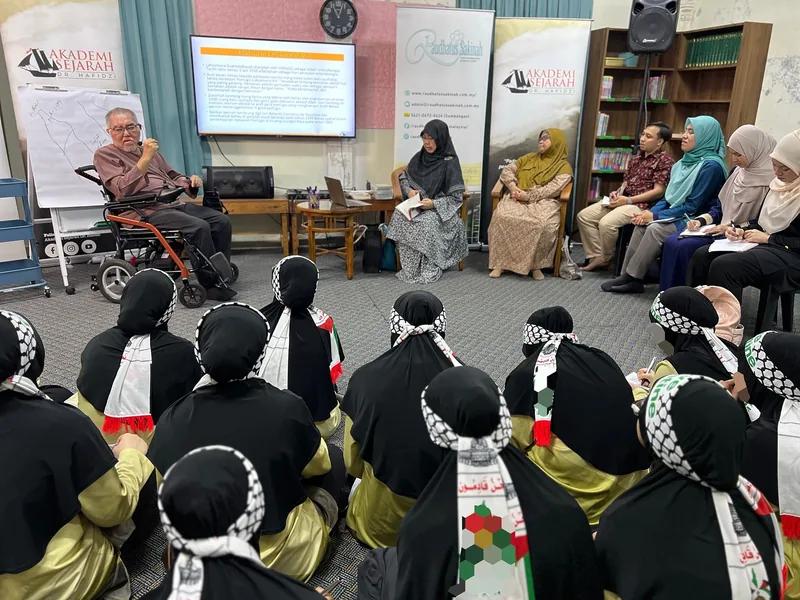 Sesi aktiviti program Raudhatus Sakinah